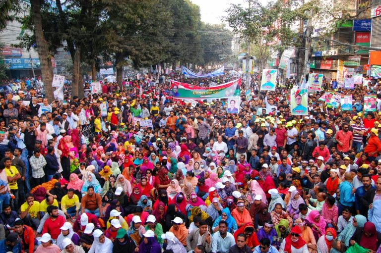 চট্টগ্রামে বিএনপির সমাবেশে নেতাকর্মীদের ঢল