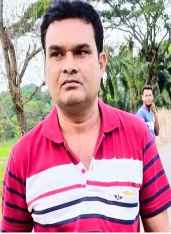 নাটোরের গুরুদাসপুরে সড়ক দুর্ঘটনায় ব্যবসায়ীর মৃত্যু