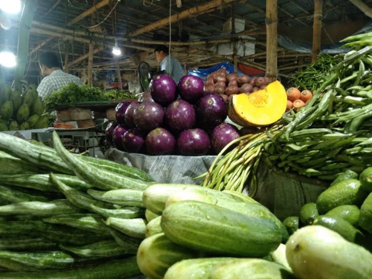 দ্বিগুণ দামের ফাঁদে  রমজান