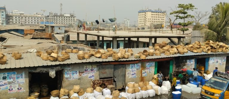 ‘ কর্ণফুলী নদী কার ‘ গোলক ধাঁধায় বহাল দখলদাররা