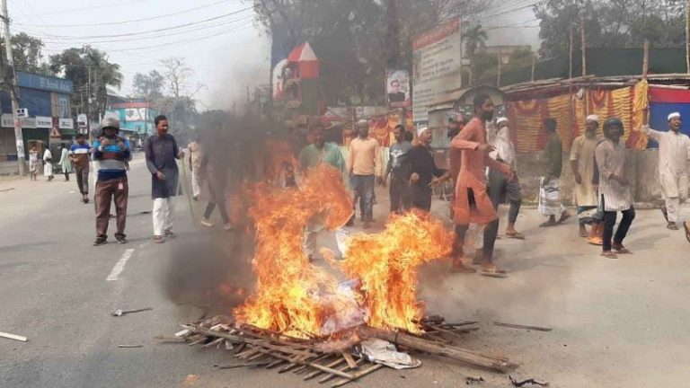 পঞ্চগড়ে সংঘর্ষ, তের মামলায় গ্রেফতার ১৩০