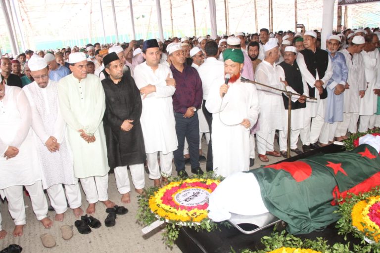 চট্টগ্রামে আফসারুল আমিনের জানাযা সম্পন্ন