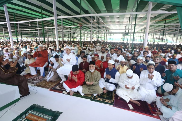 চট্টগ্রামে ঈদের নামাজে ‘শান্তি ও সম্প্রীতি’ কামনা