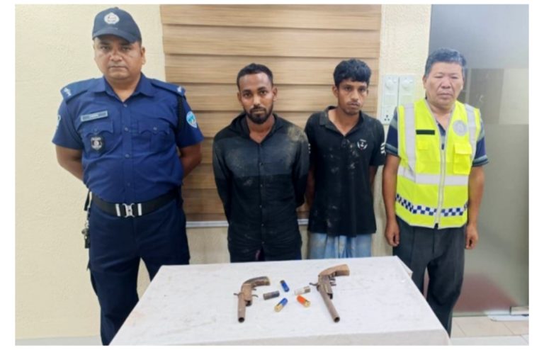 সীতাকুন্ডে যুবলীগ কর্মী ইউছুপ হত্যার দুই আসামী অস্ত্রসহ গ্রেপ্তার