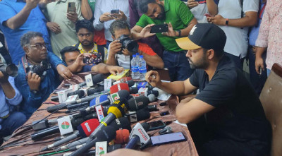 ক্রিকেট থেকে অবসরের ঘোষণা দিলেন আবেগ আপ্লুত ‘তামিম’