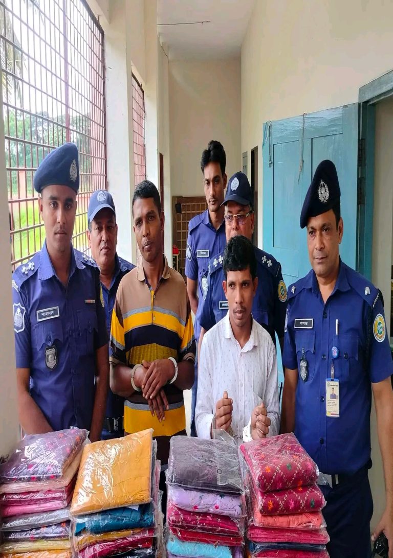 বিভিন্ন বাসা বাড়ির সদস্যদের অচেতন করে মালামাল লুট; পটুয়াখালীতে চক্রের তিন সদস্য গ্রেফতার