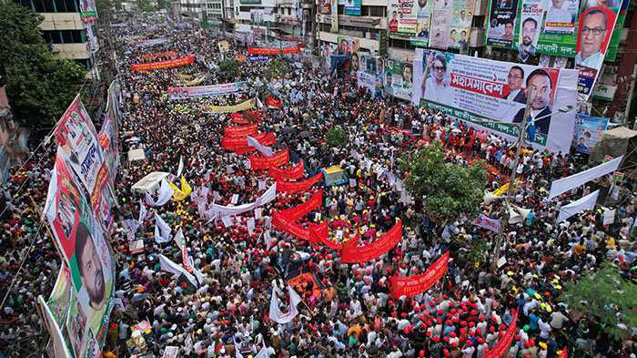 সরকারের পতন ছাড়া ঘরে ফিরবে না বিএনপি