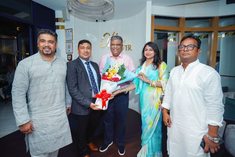 বিশিষ্ট ব্যবসায়ী টিপু রহমানের আয়োজনে নবনির্বাচিত মেয়রের সম্মানে নৈশভোজ