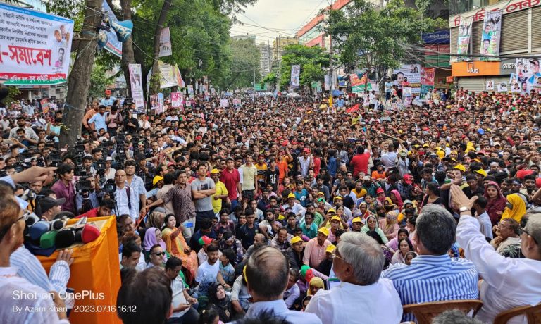 ‘ভালো ভালোয় পদত্যাগ করুন’ সরকারকে মির্জা ফখরুল