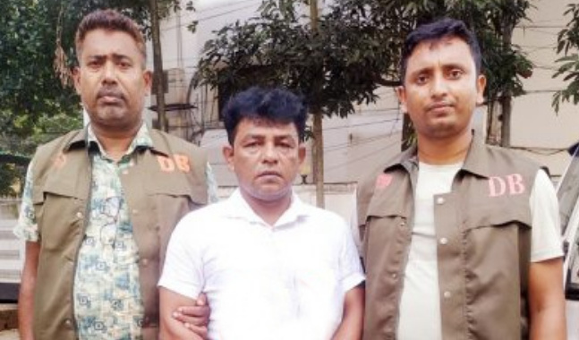 জকিগঞ্জের সেই সুমন মেম্বারকে পাঁচদিনের রিমান্ডে চায় ডিবি পুলিশ