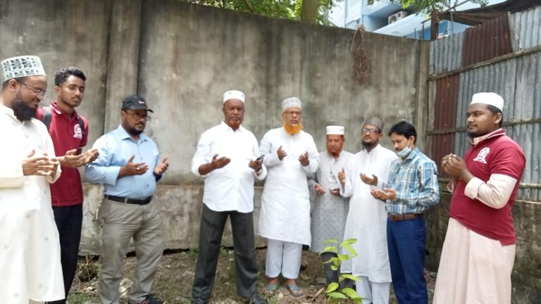 চট্টগ্রামে ‘দূর্মর বাংলাদেশ’র বৃক্ষ রোপন কর্মসূচী সম্পন্ন