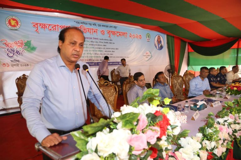 চট্টগ্রামে বৃক্ষ মেলার উদ্বোধন