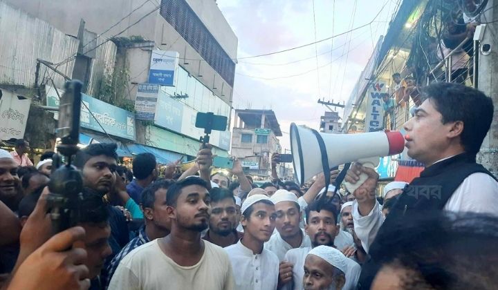 ফটিকছড়ির আজাদী বাজার মাদ্রাসার মোহতামিম হাবিব উল্লাহকে ৬ মাসের অব্যাহতি