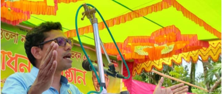 “নৌকা প্রতীক বিজয়ী হয়েছে বলেই ছেলে- মেয়েরা বিনামূল্যে বই পাচ্ছে-পলক