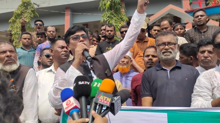 টানা তিনবারের ইউপি চেয়ারম্যানকে নৌকার প্রার্থী চায় জনসাধারণ