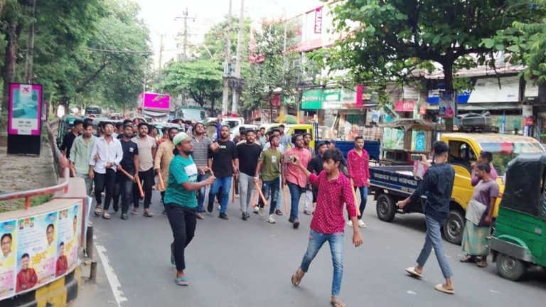 ঢাকায় অবরোধে ১৮৩ জন আটক