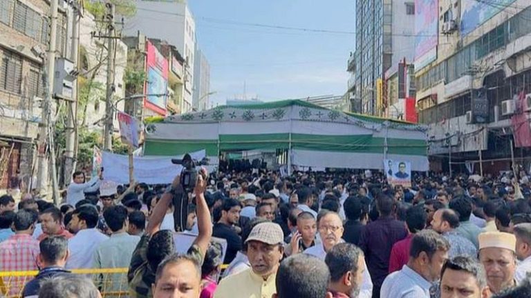 প্রথম দিনে মনোনয়ন উৎসব