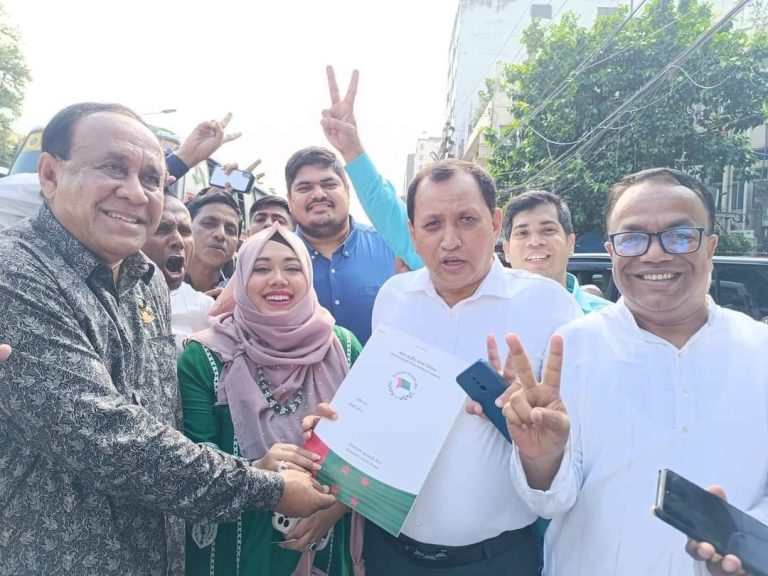 দ্বিতীয় দিনে আওয়ামী লীগের মনোনয়ন ফরম নিলেন যারা
