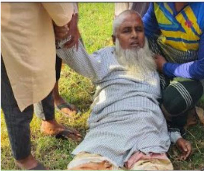 নাটোরে জামায়াত নেতাকে গাড়ি থেকে রক্তাক্ত করে রাস্তায় ফেলেছে দুর্বৃত্তরা