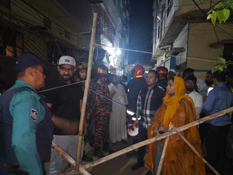ভবন হেলে পড়ার ঘটনায় সাত সদস্যের তদন্ত কমিটি