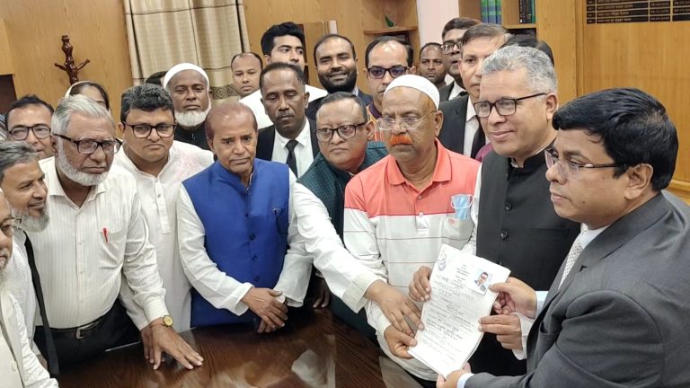 পটুয়াখালীতে ২৮ প্রার্থীর মনোনয়ন দাখিল