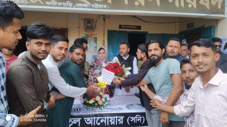 ইউনিয়ন পরিষদে প্রচারণা, দুই চেয়ারম্যানকে শোকজ
