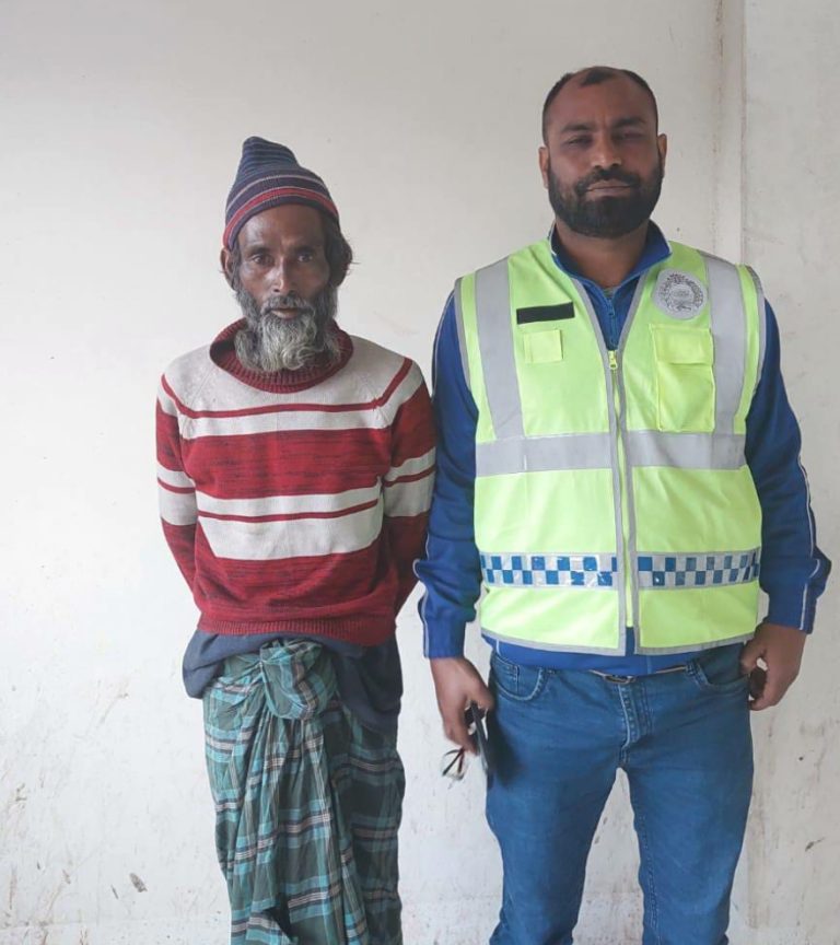 ৩ বছর সাজার ভয়ে পলাতক ৮ বছর