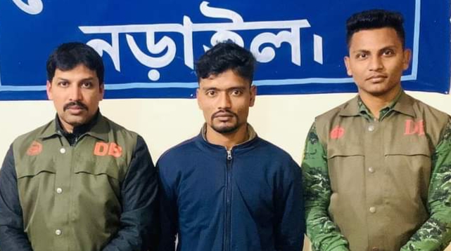 নড়াইল পুলিশের পৃথক অভিযান  ইয়াবাসহ ও সাজাপ্রাপ্ত ২ আসামী গ্রেফতার