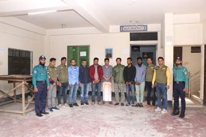 রেললাইনে  নাশকতা  কাউন্সিলরসহ গ্রেফতারগ্রেফতার সাত