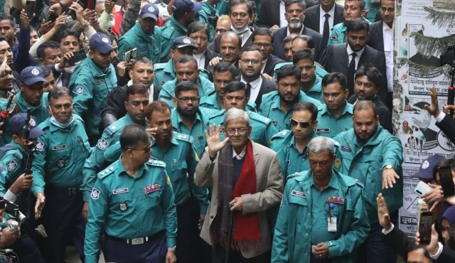 নয় মামলায় জামিন পেয়েও মুক্তি মিলছে না ফখরুলের