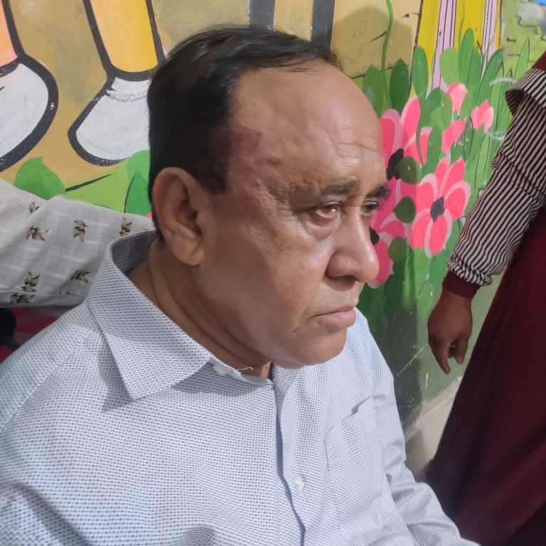 চট্টগ্রামের বাঁশখালীতে নৌকার প্রার্থী মুস্তাফিজুর রহমানের উপর সন্ত্রাসী হামলা