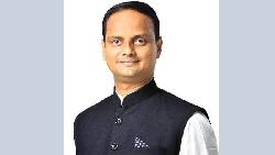 পটিয়ায় স্বতন্ত্র প্রার্থী সামশুর এপিএস টাকাসহ গ্রেফতার