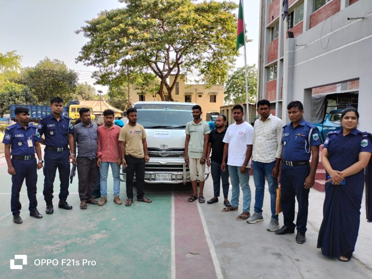 নাটোরে লালপুরে বীমা কর্মকর্তাকে অপহরণ গ্রেপ্তার-৭