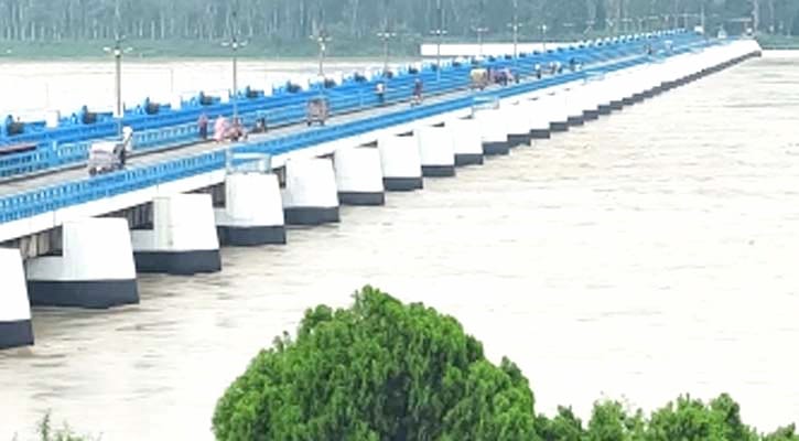 কুড়িগ্রামে বন্যা পরিস্থিতির অবনতি ধরলা ও তিস্তার, পানি বিপৎসীমার ওপরে