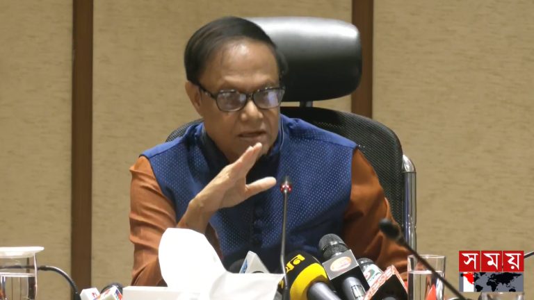 হাসিনার শাসনামলে বিদেশে পাচার আসলে কত ?