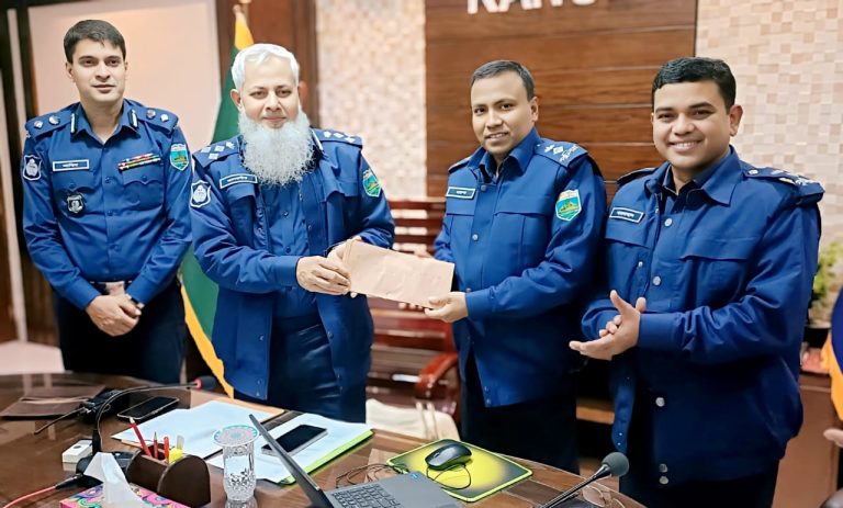 রাজশাহী রেঞ্জের বেস্ট অফিসার নির্বাচিত হলেন নাটোরের এসপি মারুফাত হোসাইন