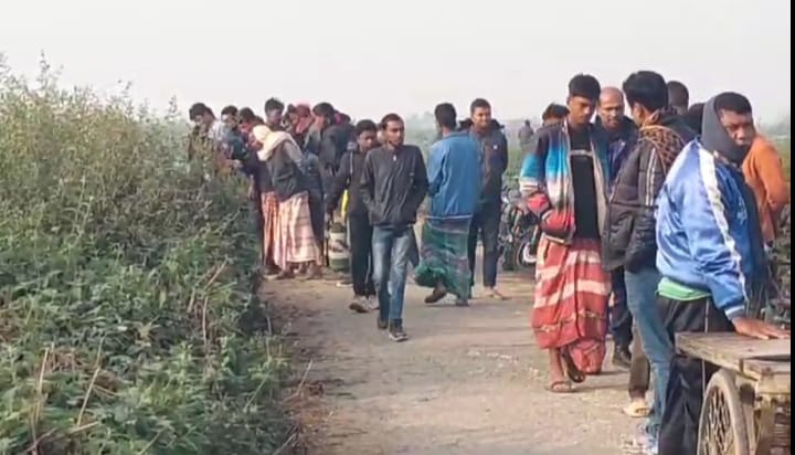 নাটোরের নলডাঙ্গার হালতি বিলে চালককে হত্যা করে অটোরিক্মা ছিনতাই