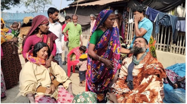 পারিবারিক কলহের জেরে গ্যাস ট্যাবলেট খেয়ে মায়ের মৃত্যু-অসুস্থ তিন কন্যা