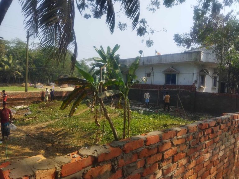 পটিয়ায় পৈত্রিক সম্পত্তি দখলের চেষ্টা নারীসহ পরিবারের সদস্যদের মারধর