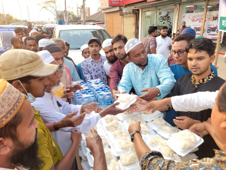 পটুয়াখালীতে ছাত্র-অধিকার পরিষদের উদ্যোগে ইফতার বিতরণ