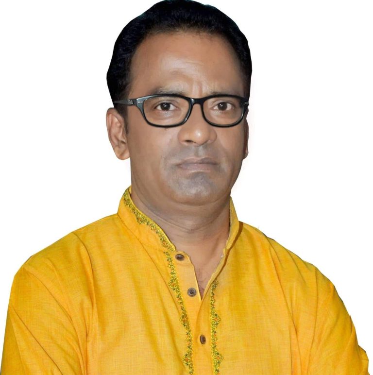 নাটোরের বাগাতিপাড়া উপজেলার সাবেক চেয়ারম্যান গকুল আটক
