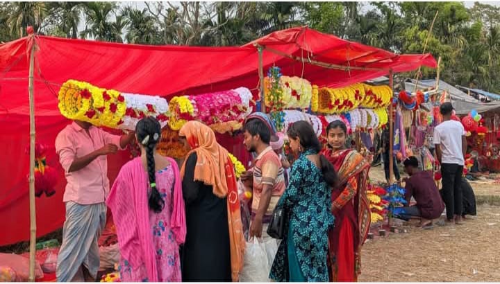 নাটোরে গুরুদাসপুরে ঐতিহ্যবাহী বৌ মেলা অনুষ্ঠিত