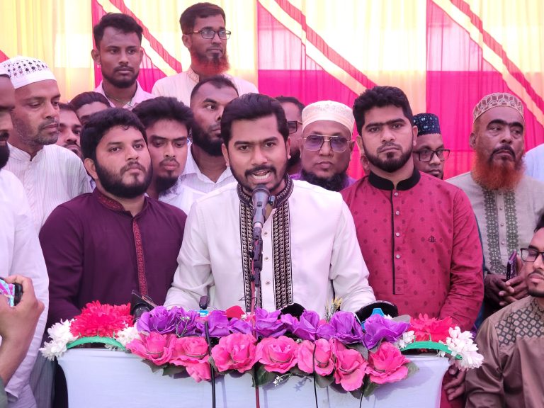 ছাত্রদের প্রতি জনগণের বিশ্বাসে চিড় ধরেছে: নুরুল হক নূর