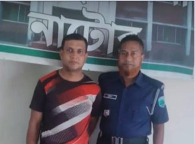 নাটোরের লালপুরে মসজিদে ‘জয় বাংলা’কাণ্ডে সাইনবোর্ড দান করা ব্যক্তিকে গ্রেপ্তার