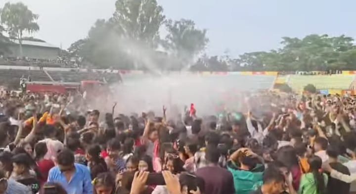 সাংগ্রাইয়ের রঙে রাঙা রাঙামাটি, বৈসাবির পর্দা নামলো উৎসবমুখর পরিবেশে