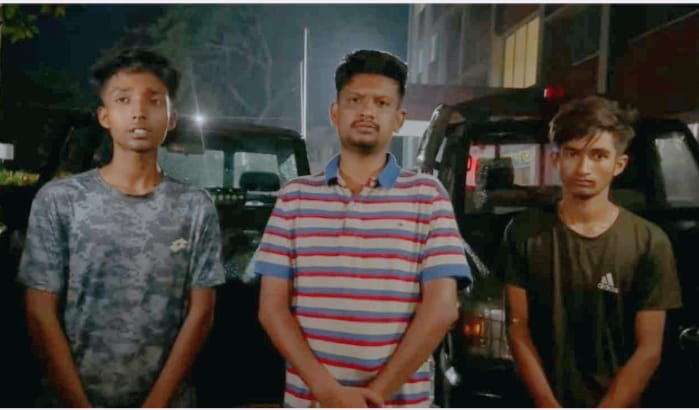 নাটোরের লালপুরে সেনাবাহিনীর অভিযান- তিন ইমো হ্যাকার আটক