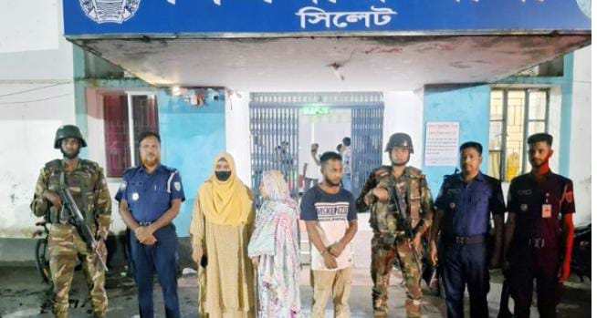 যৌতুক না পেয়ে গৃহবধূকে পুড়িয়ে হত্যাচেষ্টা ।। সেনাবাহিনীর হাতে আটক ২ আসামিকে ছেড়ে দিল নবীগঞ্জ থানা পুলিশ