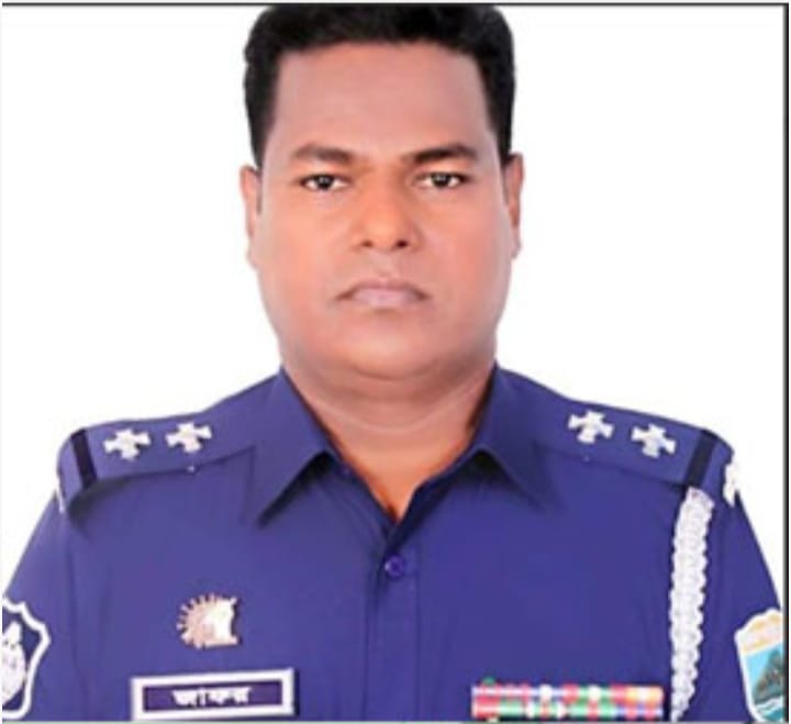 মামলা থেকে নাম প্রত্যাহারের কথা বলে ৫ লাখ টাকা ঘুষ দাবী এসআইয়ের বিরুদ্ধে