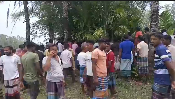 দেবীগঞ্জে বাঁশ ঝাড় থেকে যুবকের গলাকাটা মরদেহ উদ্ধার