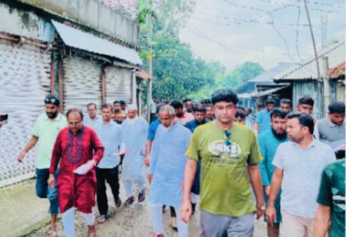 তারেক রহমানের ৩১ দফা নিয়ে সিংড়ার গ্রাম-গঞ্জে দাউদার মাহমুদ